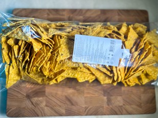 КВАНТОРГ Ушки по-пекински с соусом чили 150гр/уп: Чипсы 