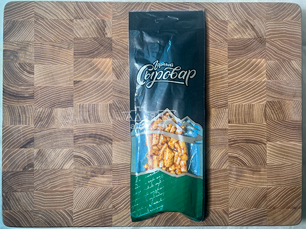 Сыр 60 гр ГОРНЫЙ СЫРОВАР (Бочонок копчёный с аджикой) в Твери