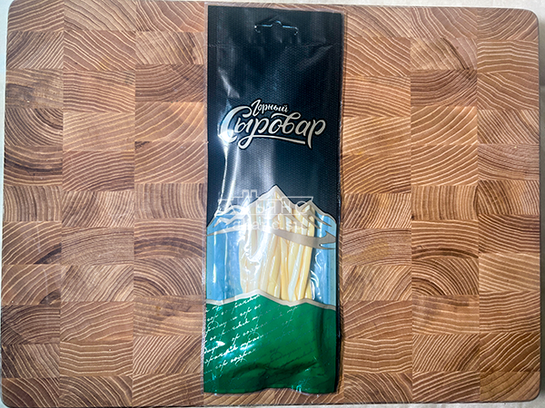 Сыр 60 гр ГОРНЫЙ СЫРОВАР (Нити копчёные) в Твери